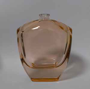 Botellas de cobre hechas a medida en una variedad de patrones adecuados para regalar y para tiendas en casa - Product Image 2