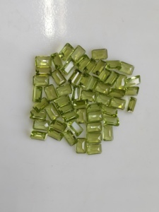 Peridoto Verde Natural, Corte Baguette de 6x4MM, Gema Suelta de la Mejor Calidad para Joyería - Product Image 3