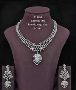 Conjunto Clásico de Collar y Pendientes de Latón con Baño de Rodio y Circonita Cúbica, Piedra Roja de Corte Pera, Joyería de Moda para Mujer, Ideal para Bodas - Product Image 2