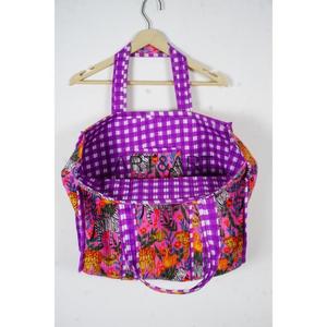 Sac fourre-tout vintage en coton indien fait main Art&Art avec imprimé floral, deux anses, design portable pour un usage quotidien et les voyages - Product Image 5