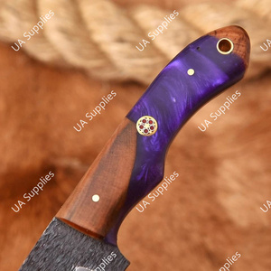 มีดใบตายคุณภาพสูง เหล็กกล้าคาร์บอนสูง 1095 สำหรับล่าสัตว์และกิจกรรมกลางแจ้ง ด้ามไม้และเรซิ่น ความแข็ง 58 HRC รับผลิตแบบ OEM - Product Image 4