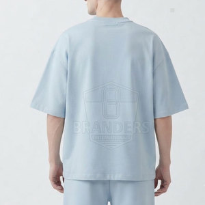 เสื้อยืดโอเวอร์ไซส์คลาสสิกสำหรับผู้ชาย ผ้าฝ้ายผสมเนื้อนุ่ม ทรงหลวม สไตล์แฟชั่นทันสมัย เหมาะสำหรับใส่ลำลองและสตรีทแวร์ - Product Image 4