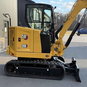 Mini-excavatrice sur chenilles Caterpillar CAT 306, 6 tonnes, petite pelle pour travaux d'aménagement paysager, moteur puissant, fonctionnement fluide, prête à l'emploi. - Product Image 5