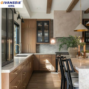 Armoire de cuisine moderne en bois bicolore de luxe, écologique, sur mesure, finition noyer chaud américain, cadre noir, portes en verre cannelé - Product Image 1