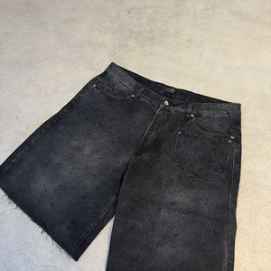 Jean en denim noir personnalisé pour homme avec strass, délavage vintage, ourlet brut, écologique, séchage rapide, 100 % coton, logo, couleur et taille personnalisables - Product Image 3