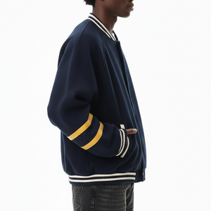 Veste universitaire personnalisée avec logo pour homme, style preppy, bleu marine avec rayures dorées, boutons sur le devant, couleur unie, vêtement d'automne - Product Image 5