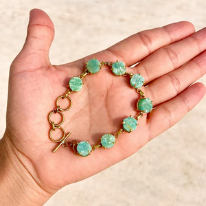 กำไลข้อมือคริสตัลอเมซอนไนต์ธรรมชาติ ชุบทอง ทำด้วยมือ เครื่องประดับพลอยดิบสำหรับผู้หญิง - Product Image 1