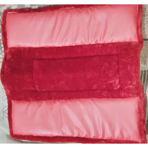 A la venta: Almohadillas para silla de caballo de dama de honor y salto, de visón y piel, colores rojo, azul, negro, azul marino, en dólares, talla 8, tamaño completo, cob. - Product Image 1