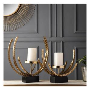 Candelabro de Latón Dorado Curvo con Base Negra, Adorno Decorativo para el Hogar, para Sala de Estar Moderna - Product Image 1