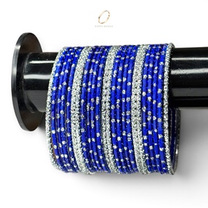 Juego de Brazaletes de Acero Inoxidable Azul para Niñas, con Zirconia Plateada Brillante de Alta Gama, Estilo Indio para Bodas - Product Image 1