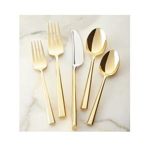 Ensemble de couverts en acier inoxydable aux tons chauds - Ensemble de repas durable, écologique et éco-responsable pour une touche de luxe discrète - Product Image 4