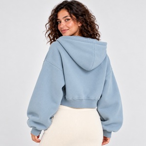 Sweat-shirt à capuche bleu clair taille haute pour femme, coupe courte zippée, avec impression graphique et texte personnalisés, pour la course, best-seller - Product Image 2