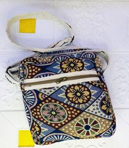 Pochette Fusion Republik à fermeture magnétique, unisexe, écologique, faite à la main, par des designers, sacs de soirée exclusifs, inégalés - Product Image 3