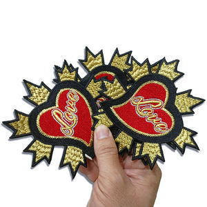 Patch brodé 3D coloré écologique, thermocollant ou à coudre, pour vêtements, chapeaux, sacs, vestes, logo, vente en gros, fournisseur d'usine - Product Image 1