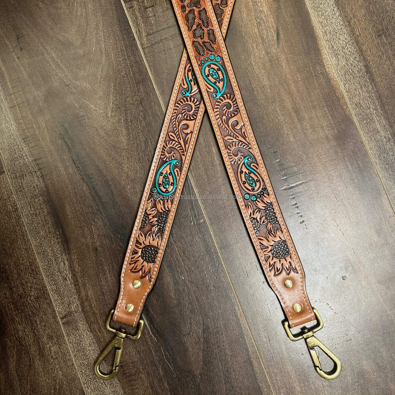 สีน้ำตาล