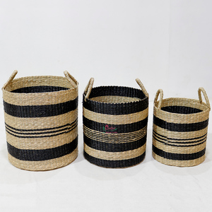 Panier de rangement circulaire en jonc de mer de style nordique avec poignées, motif pied-de-poule noir et beige, écologique, bac multi-usages - Product Image 3