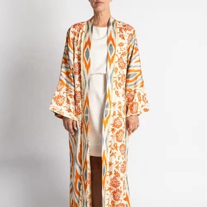 Coton multicolore imprimé Suzani Floral Design numérique brodé à la main avec fermeture éclair et pompon longueur au genou pour femmes de style vintage - Product Image 1