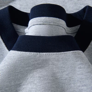 Camiseta de Hombre de Algodón Oversize con Hombros Caídos, Corte Cuadrado, 250 GSM, Nuevo Diseño, Tendencia 2026 - Product Image 3