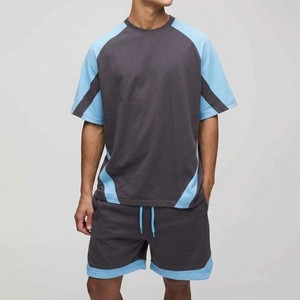 Conjunto de Camiseta y Pantalones Cortos Deportivos para Hombre, Diseño Moderno con Paneles, Color en Contraste, Ropa Deportiva Informal de Verano, Cómodo Conjunto de Dos Piezas Personalizado - Product Image 4