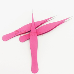 Pinzas para Cejas de Acero Inoxidable Rosa con Punta Puntiaguda, Duraderas y de Estilo Moderno - Product Image 5