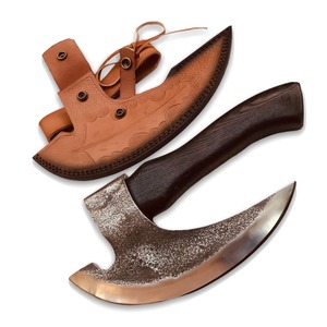Cortador de pizza estilo vikingo, herramienta de corte de acero al carbono, cortador de pizza con funda de cuero, cortador con mango de madera de fresno - Product Image 1