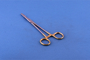 Portaagujas OLSEN-Hegar de 14cm-18cm, Acero Inoxidable, MayoMed TC, Portaagujas de Inserción, Instrumentos Quirúrgicos con Certificación CE - Product Image 4