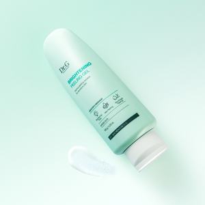 D.E.G Gel Exfoliante Aclarante con Ácido Kójico de 120g para Rostro con Ingredientes Orgánicos, Efecto Blanqueador para Todo Tipo de Piel - Product Image 1