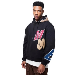 Sudadera con Capucha Negra para Hombre, Logotipo M Rosa, Orejas de Mickey Marrones, Impresión Digital, Corte Regular, Estilo Urbano, Felpa de Algodón - Product Image 1