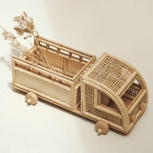 Camión de juguete grande de ratán tejido a mano, camiones de juego imaginativos para niños, juguetes infantiles naturales y sostenibles - Product Image 2