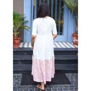 Elegante Vestido Maxi Blanco con Estampado Floral, Cuello Redondo, Cintura Imperio, Transpirable - Disponible en XS - Product Image 1