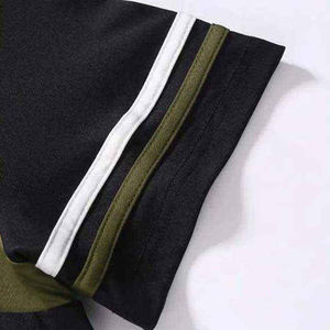 Polo de Manga Corta para Hombre, Diseño de Bloques de Color, Corte Regular, Estilo Casual, Tejido de Punto, Patrón a Rayas, Negro, Blanco, Verde Oliva - Product Image 3