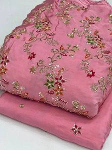 Tissu de broderie florale perlée de haute qualité, tissu de dentelle à sequins de luxe, matière en dentelle maillée pour robe de mariée - Product Image 3