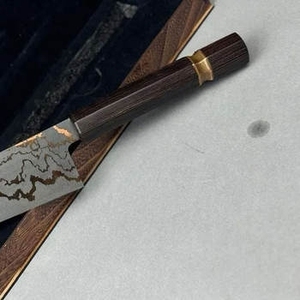 Cuchillo de cocina premium hecho a mano con patrón de cobre damasco, mango de resina y madera, herramienta de cocina profesional para chef, para el hogar. - Product Image 3