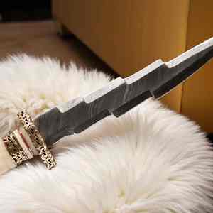 Cuchillo de Camping Multifuncional Hecho a Mano con Acero de Damasco, Mango de Plástico, Grado Industrial, Longitud Personalizable, Duradero y Ligero - Product Image 2