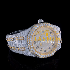 Reloj de Hombre de Cuarzo con Cristal de Moissanita VVS Completamente Incrustado, Estilo Deportivo y de Negocios, de Acero Inoxidable, en Oro Blanco/Amarillo, con Números Arábigos - Product Image 1