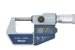 Micrómetro Tubular Digital Japonés de Alta Precisión Mitutoyo Modelo 125-106-101 para Roscas, Amplio Rango de Medición, Fácil de Operar - Product Image 6