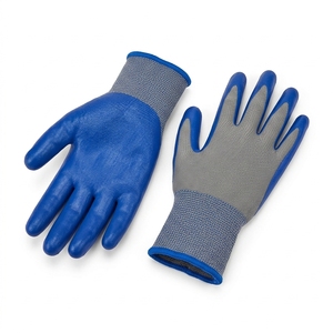 Gants en nitrile haute performance à adhérence améliorée, protection fiable, anti-chimiques, antidérapants, 10 mil - Product Image 1