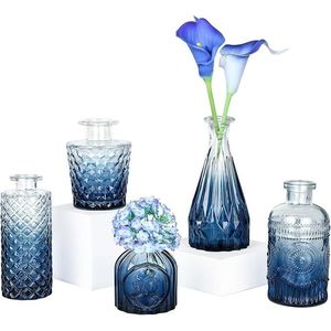 Set di 5 Piccoli Vasi in Vetro Blu per Fiori Singoli, Mini Centrotavola Vintage e Decorazioni per Tavoli da Matrimonio - Product Image 5