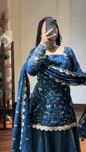 Conjunto de traje indio-pakistaní azul bordado para mujer, de viscosa jacquard, largo hasta el suelo, corte holgado, de secado rápido, Kurta y Palazzo - Product Image 3