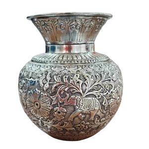 Kalash de Aluminio con Acabado Pulido para Rituales Religiosos, Uso en Templos, Ceremonias Festivas y Decoración del Hogar - Product Image 1