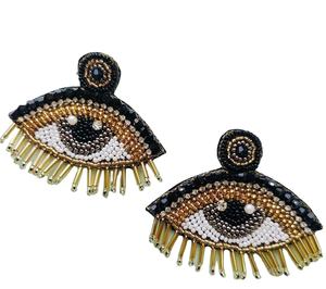 ต่างหูปักลายดอกกุหลาบด้วยมือ ต่างหูประดับลูกปัดหลากหลายแบบ ต่างหูสำหรับผู้หญิงสำหรับงานเทศกาลและงานปาร์ตี้ ราคาดีที่สุด ต่างหูลูกปัด - Product Image 1