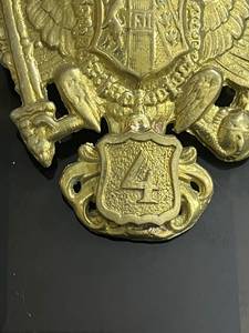 Placa Decorativa para Casco Shako Austriaco del 4º Regimiento, para Casco de Artillería, Decoración en Latón Dorado, Fundido a Presión, Sin Níquel - Product Image 3