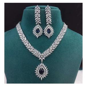 Ensemble de bijoux en diamants américains très demandés pour un usage quotidien et pour les occasions spéciales, vente en gros d'usine, exportation avec faible MOQ depuis l'Inde - Product Image 1