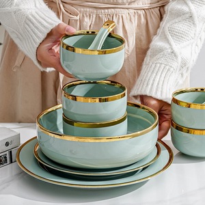 Vajilla de Porcelana Cerámica Premium de Lujo con Borde Dorado en Verde Aguacate, Superficies Lisas y Brillantes para Restaurantes y Hogar - Product Image 3