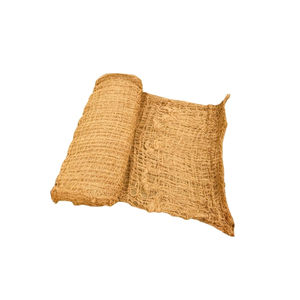 Red de fibra de coco duradera para la protección del suelo y el apoyo al establecimiento de la vegetación natural en superficies inclinadas y irregulares - Product Image 1