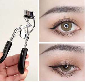 Recourbe-cils manuel en acier inoxydable multicolore avec coussinet souple, pour des boucles longue durée sans pincement, idéal pour le coiffage des cils - Product Image 4