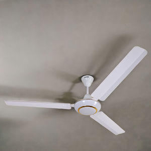 Ventilador de Techo Marc D14-07, Cuerpo Grande, Motor Potente con Anillo Decorativo Dorado/Plateado, 5 Velocidades, Eficiencia Energética. - Product Image 2