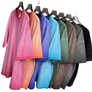 T-shirts en coton 100% respirant et écologique pour hommes, coupe classique, col en V, logo personnalisé, 220 g/m², 2026 - Product Image 5