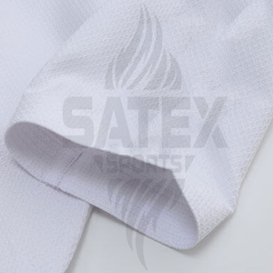 ชุดยูนิฟอร์มคาราเต้แบบใหม่ล่าสุด สีพื้น ระบายอากาศ แห้งเร็ว ผลิตจากผ้าโพลีเอสเตอร์ผสมคอตตอน รับสกรีนโลโก้ - Product Image 4