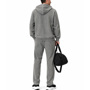 Nouveau survêtement imprimé pour homme, tissu durable, tendance du moment, prix abordable, survêtement imprimé en relief de haute qualité - Product Image 2